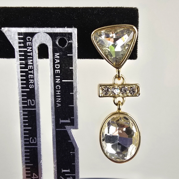 Elegant Gold Dangle Earrings with Clear Stones - Picture 3 of 3